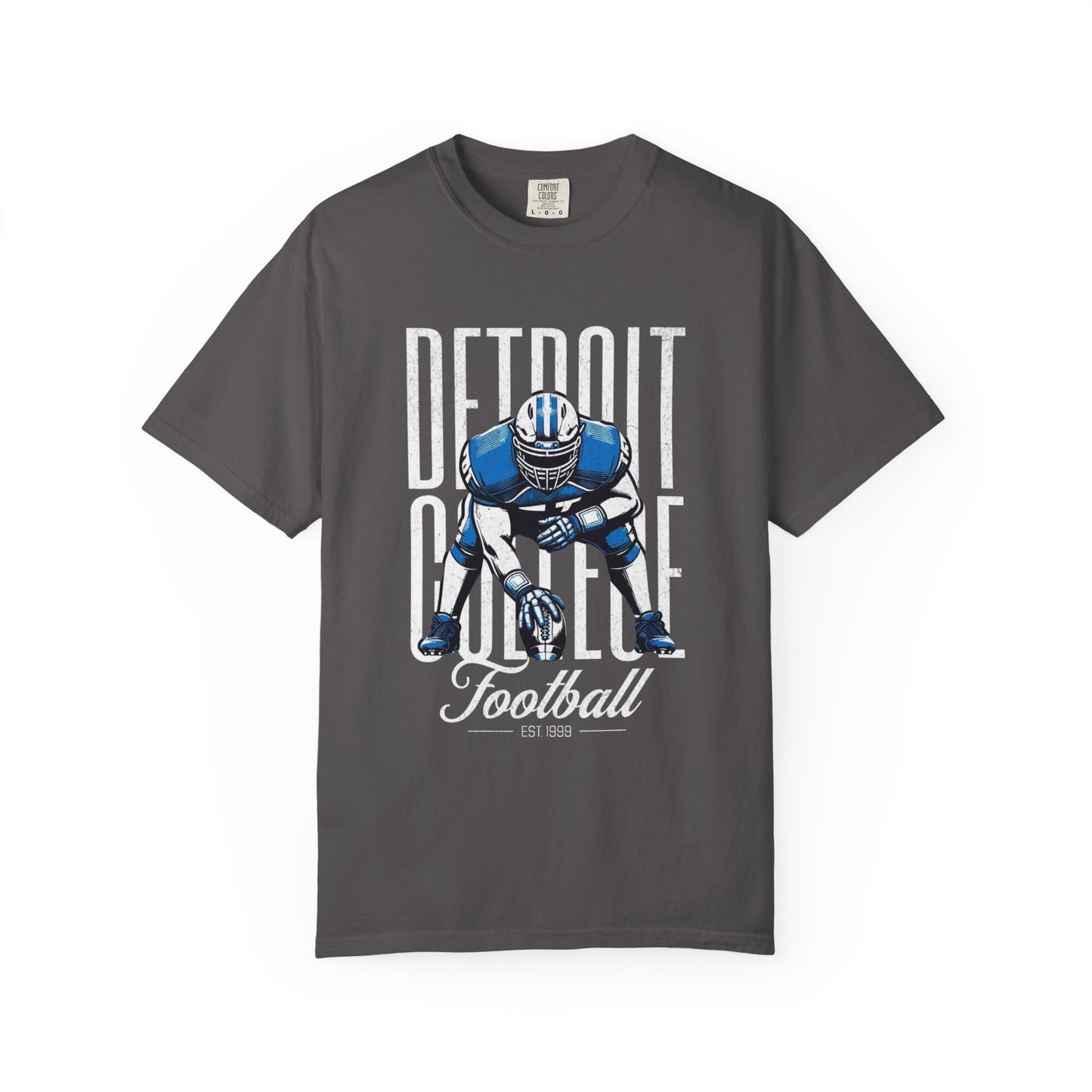 VMan's intage Detroit College Football T-Shirt, Graphic Tee for Game Day, Sports Fan Apparel, Casual Wear, College Team Gifts