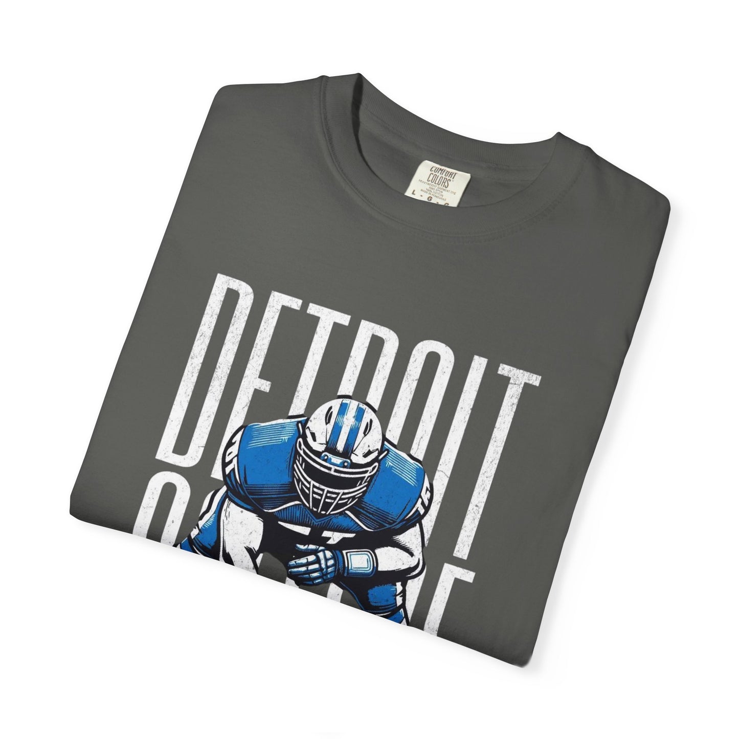 VMan's intage Detroit College Football T-Shirt, Graphic Tee for Game Day, Sports Fan Apparel, Casual Wear, College Team Gifts