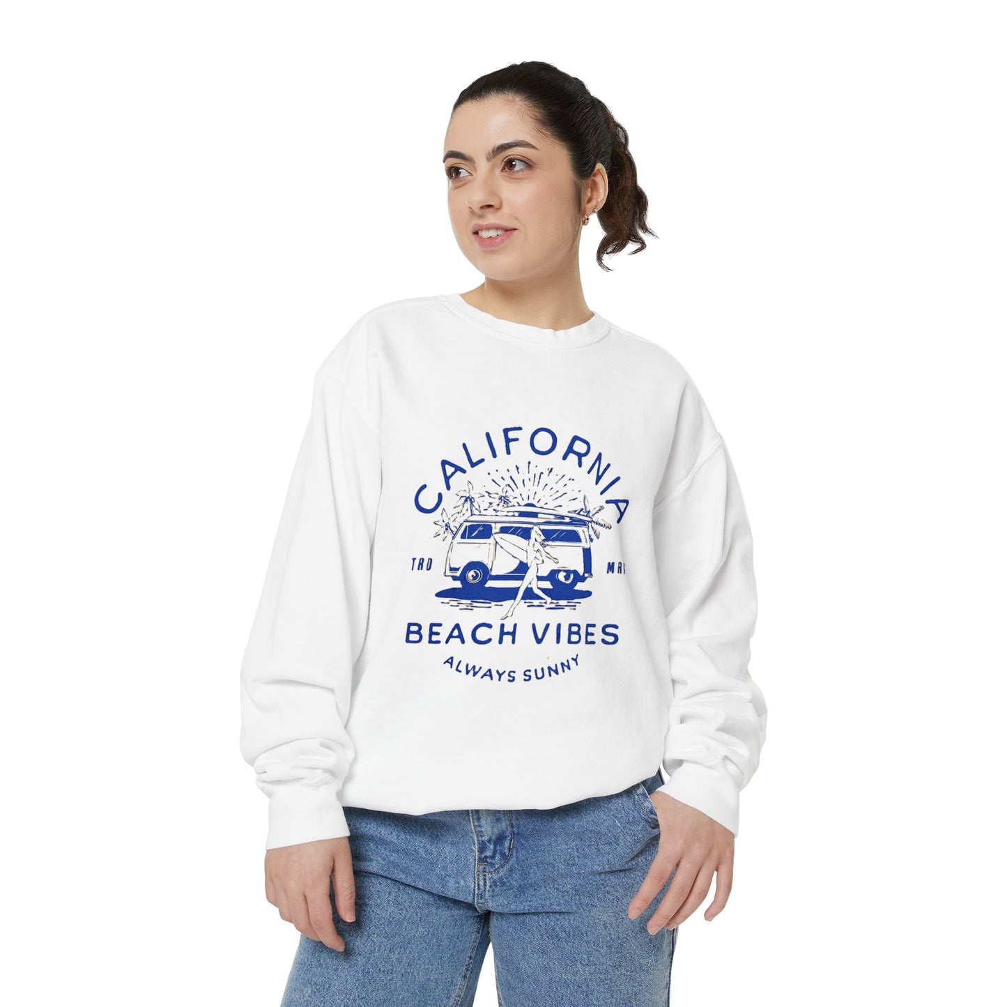 California Beach Vibes Sweatshirt, Cozy Beach Hoodie, Summer Casual Wear, Gift for Beach Lovers, Unisex Relaxed Fit Sweater