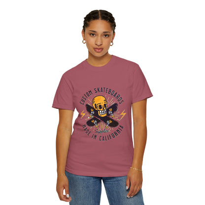 Custom Skull Skateboard T-Shirt, Unisex Graphic Tee, Casual Wear, Skateboarder Gift, California Vibes