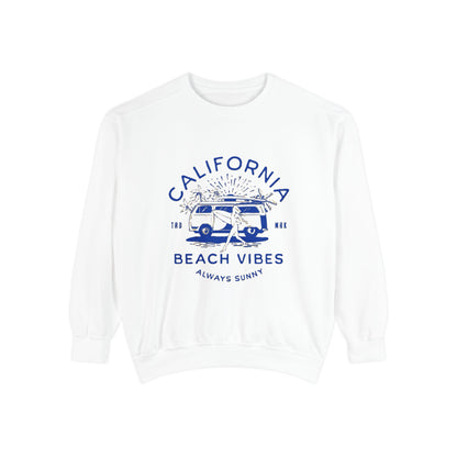 California Beach Vibes Sweatshirt, Cozy Beach Hoodie, Summer Casual Wear, Gift for Beach Lovers, Unisex Relaxed Fit Sweater