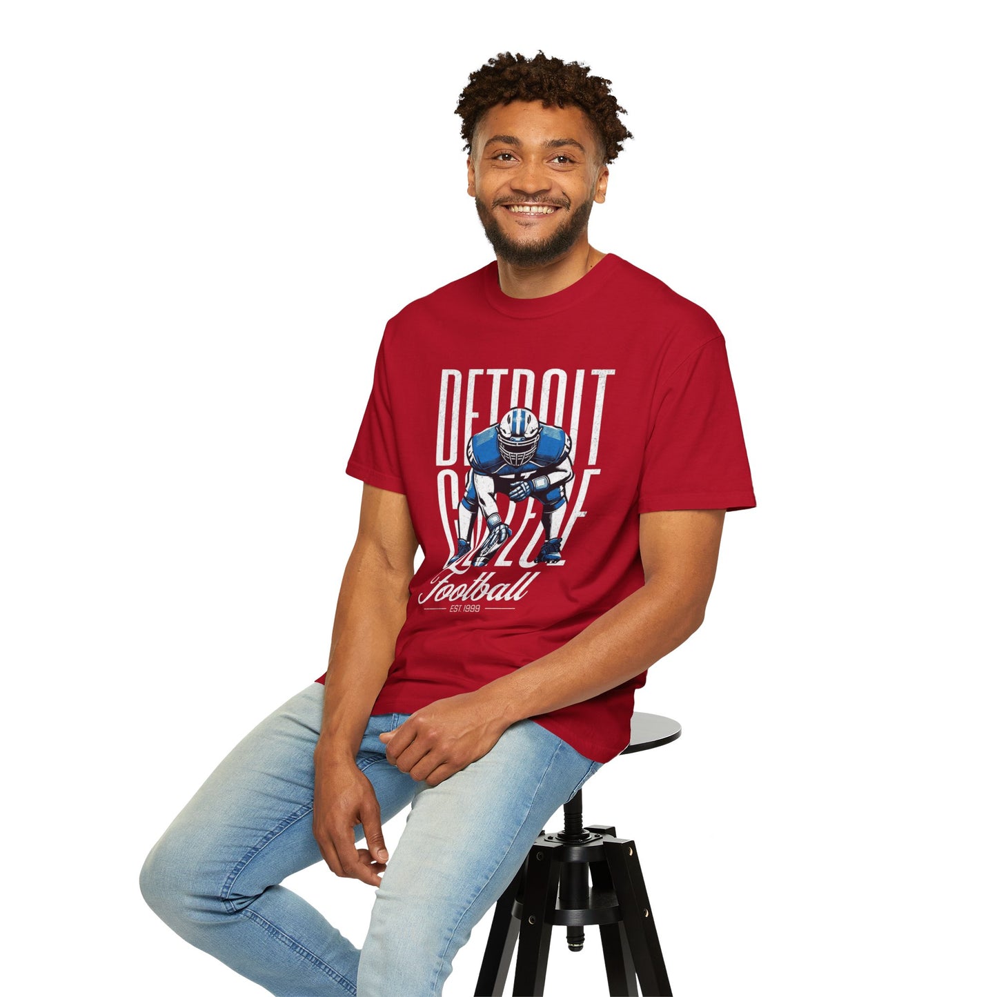 VMan's intage Detroit College Football T-Shirt, Graphic Tee for Game Day, Sports Fan Apparel, Casual Wear, College Team Gifts
