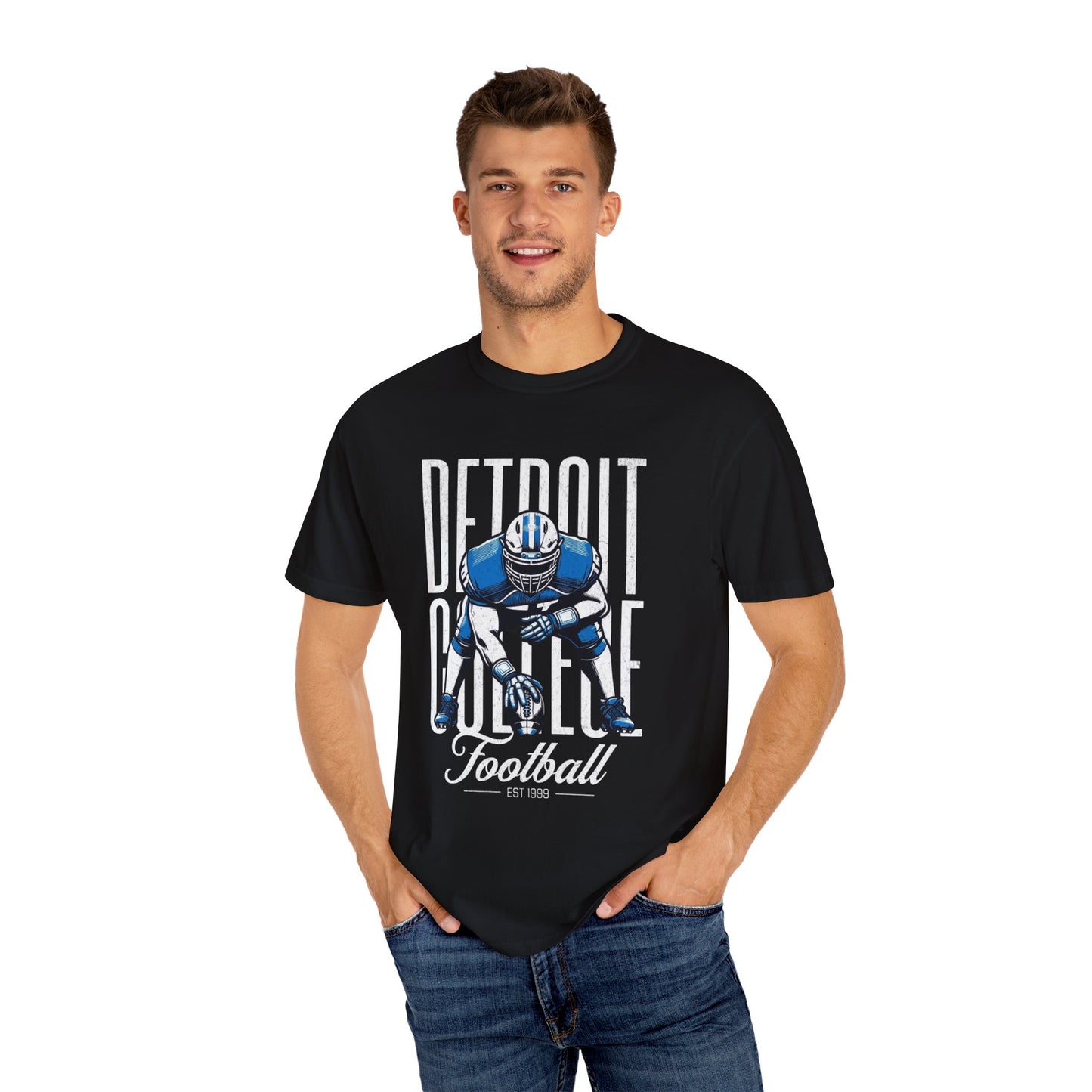 VMan's intage Detroit College Football T-Shirt, Graphic Tee for Game Day, Sports Fan Apparel, Casual Wear, College Team Gifts