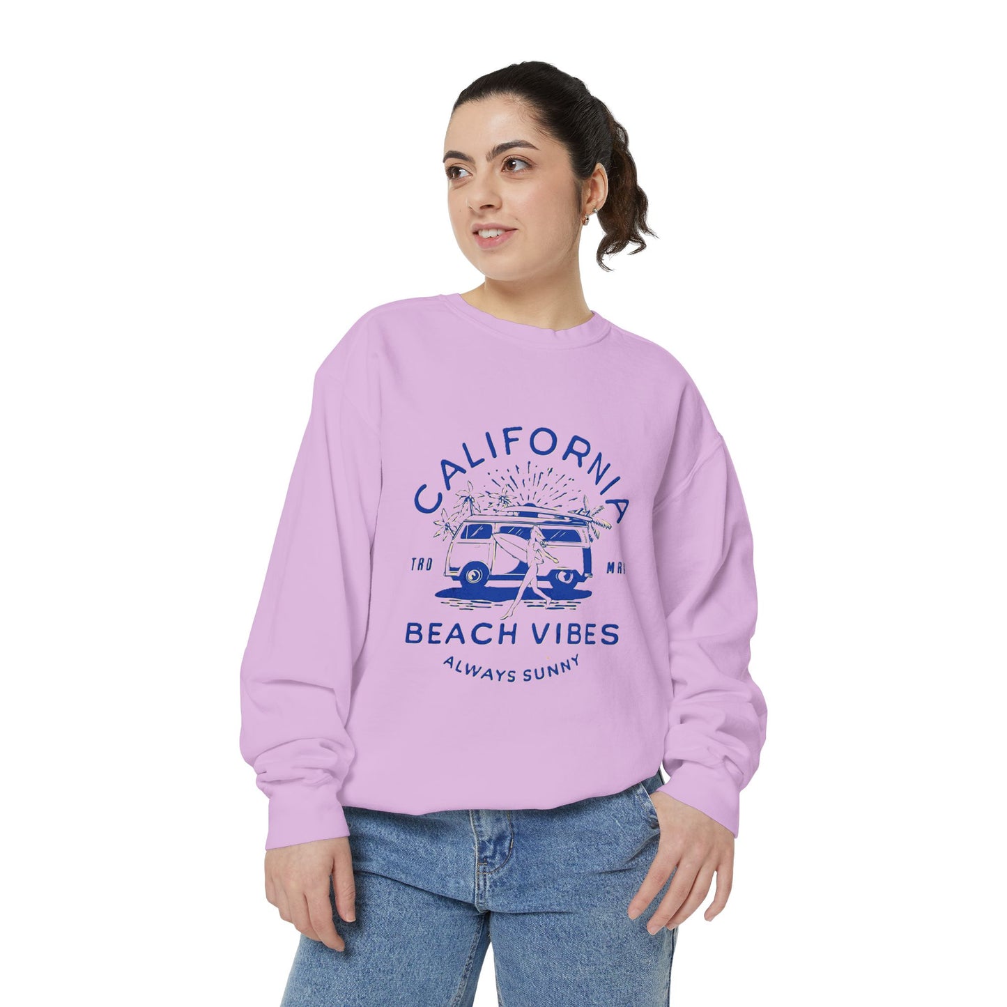 California Beach Vibes Sweatshirt, Cozy Beach Hoodie, Summer Casual Wear, Gift for Beach Lovers, Unisex Relaxed Fit Sweater
