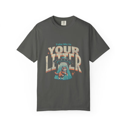 Alien-Inspired Unisex T-shirt, Playful Graphic Tee, Gift for Sci-Fi Fans, Casual Everyday Wear, Fun 90s Nostalgia